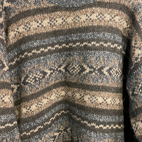 Large Wool sweater - Picture 2 of 4